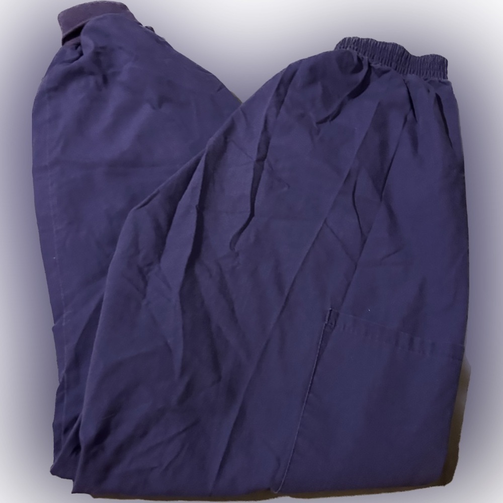 MEDLINE - 💋purple cuffed Scrub Pants s 96